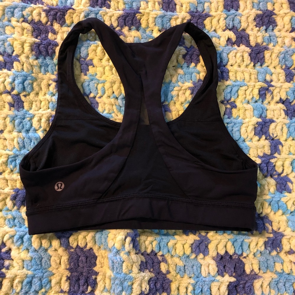 lululemon black invigorate bra size 6
